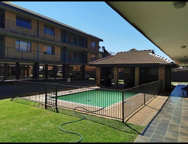 1 BEDROOM PROPERTY TO RENT IN BULT WEST